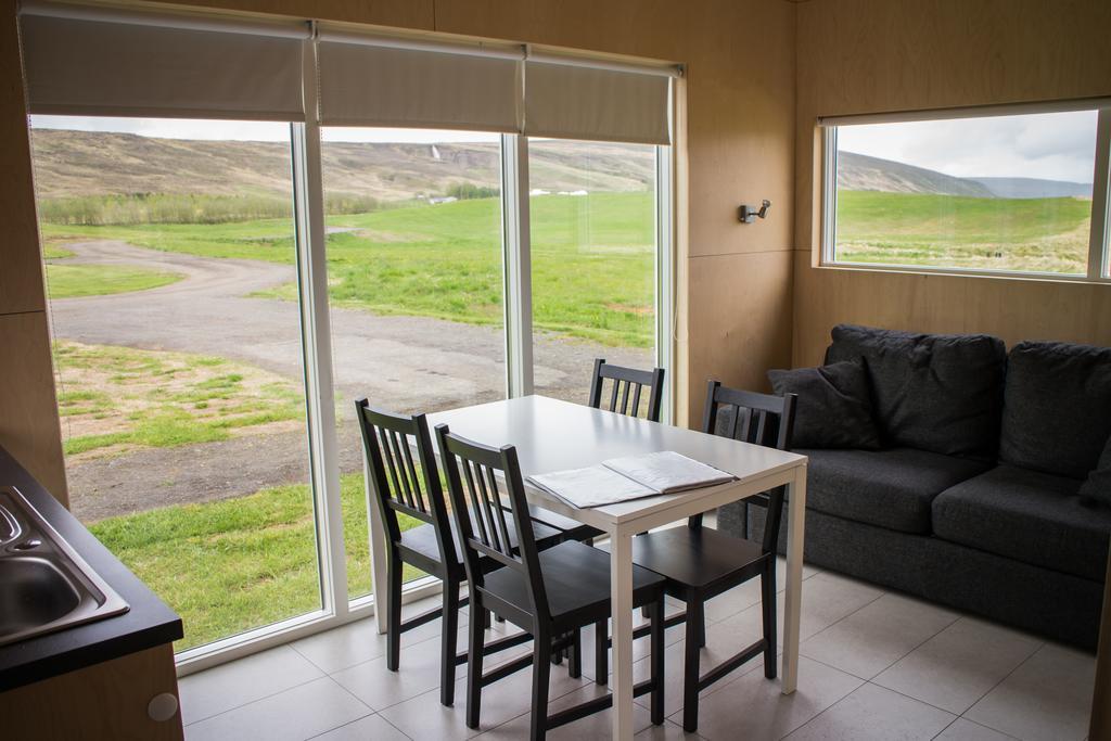 Einishus Cottages เลยการ์ ห้อง รูปภาพ